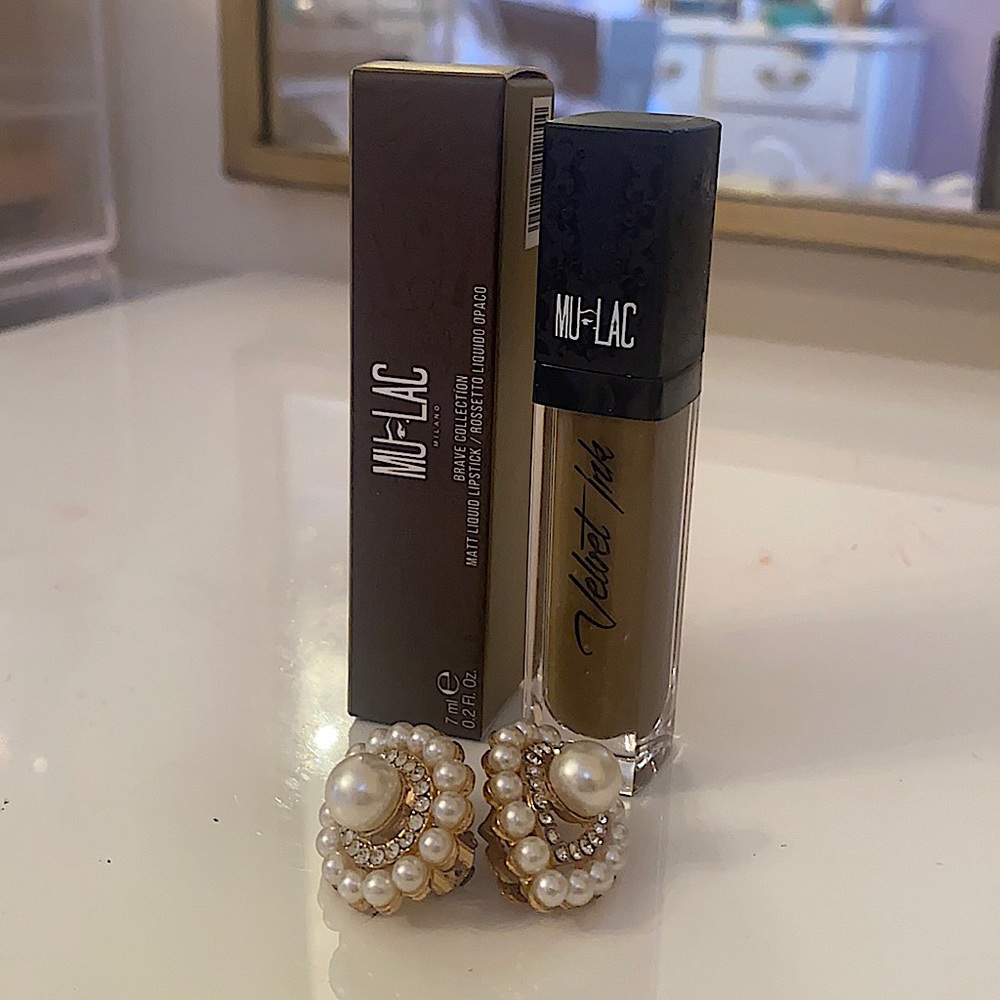 Mulac Velvet Ink Matte Liquid Lipstick - Young & Brave